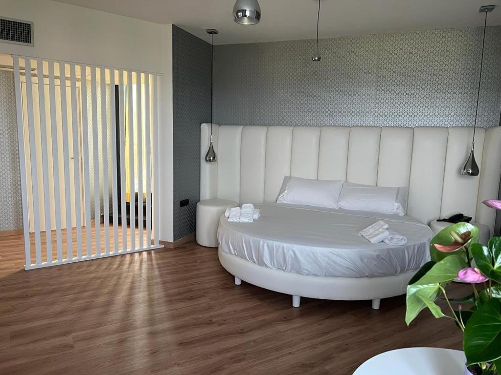 Park Hotel Mirabeau Montepaone Eksteriør billede