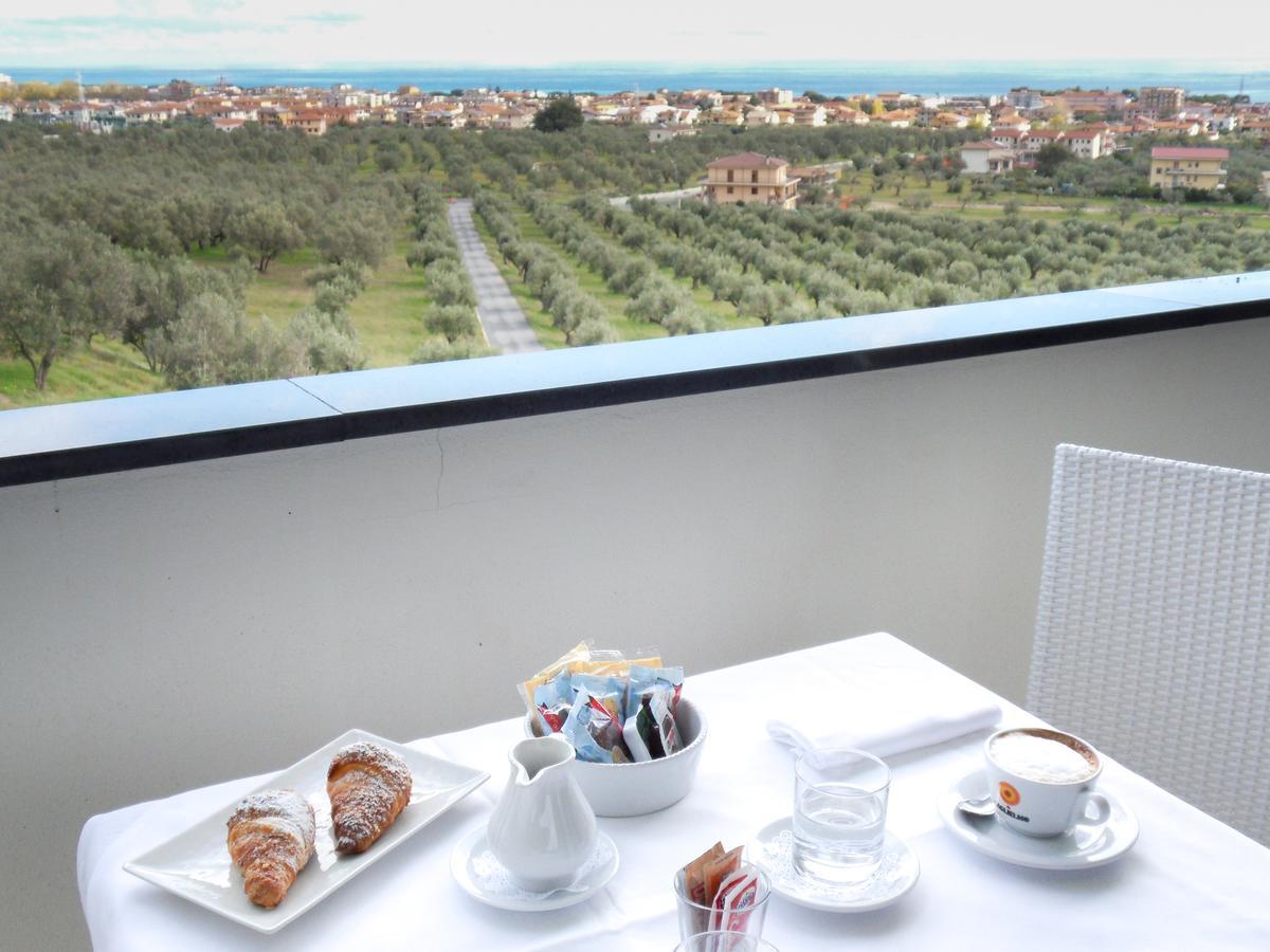 Park Hotel Mirabeau Montepaone Eksteriør billede
